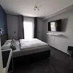 Hotel In 3*