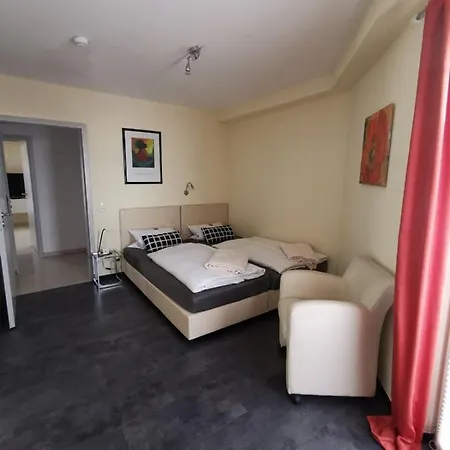 Come In Отель 3*