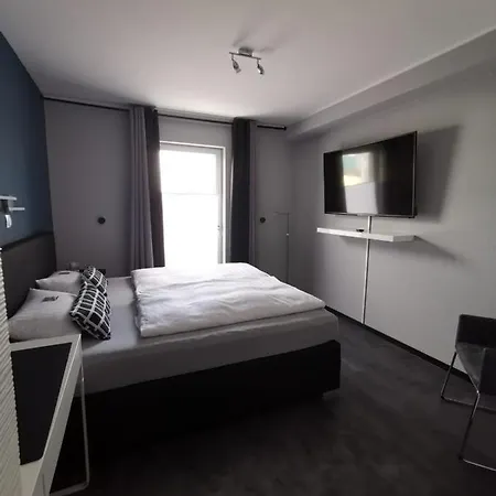 Отель Come In 3*