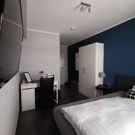 Come In Hotel