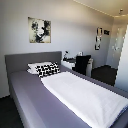 Hotel In 3*