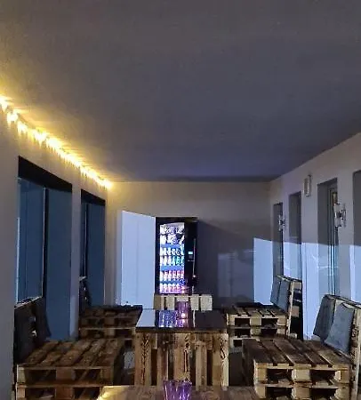 Come In Отель 3*