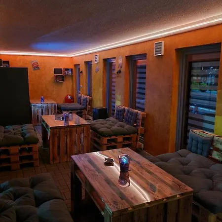 Come In 3* Менден